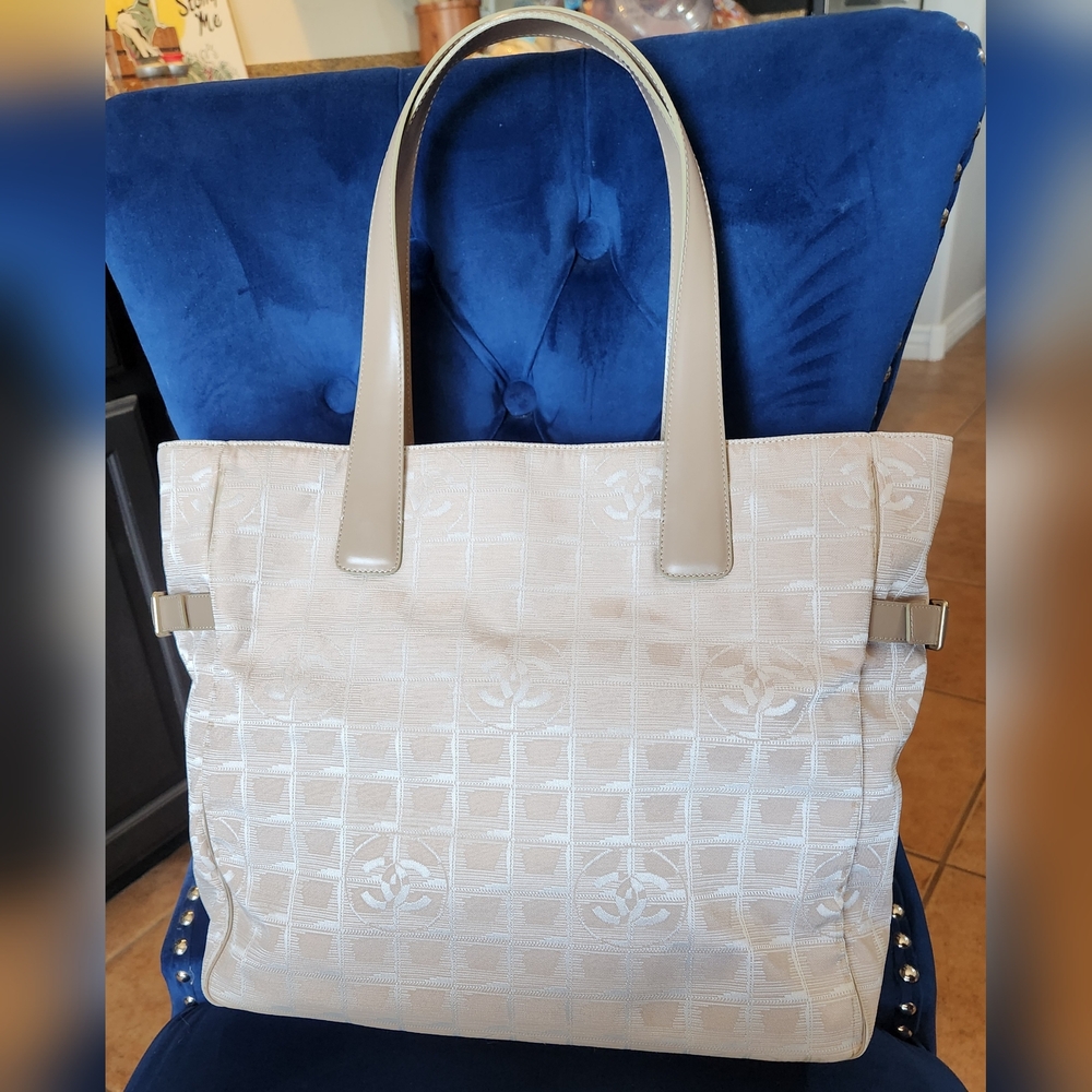 CHANEL $20 RAFFLE ENTRY Blush Pink Tote in EUC with COA  RAFFLE RAFFLE RAFFLE